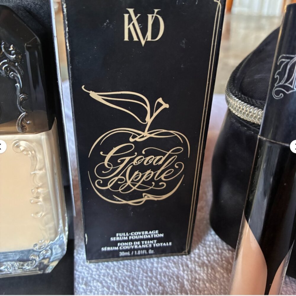 Kat Von D Makeup Bundle with Free Makeup Bag - Picture 3 of 5